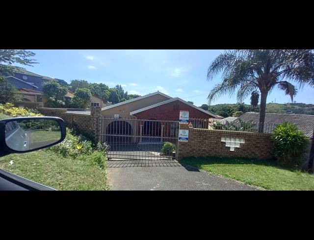 4 BEDROOM FREESTANDING FOR SALE IN BRINDHAVEN